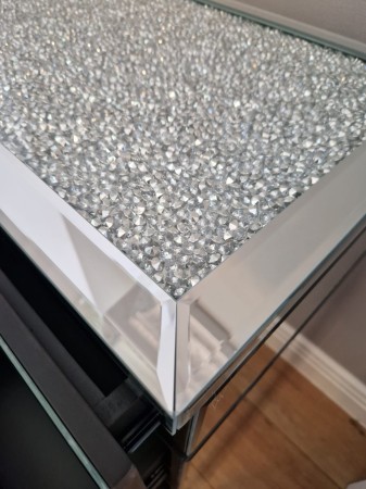 toaletka glamour crush diamond.jpg