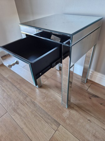 stolik nocny szklany 3.jpg