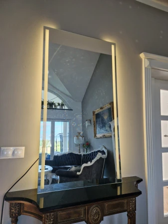Lustro led 130x70 łazienkowe
